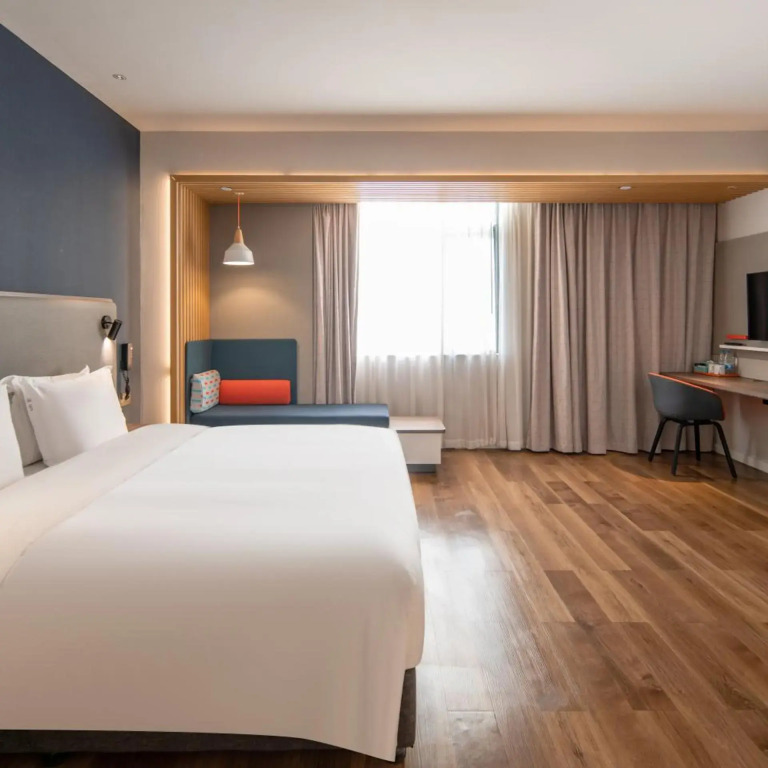 Holiday Inn Express Shanghai Jiading New City by IHG