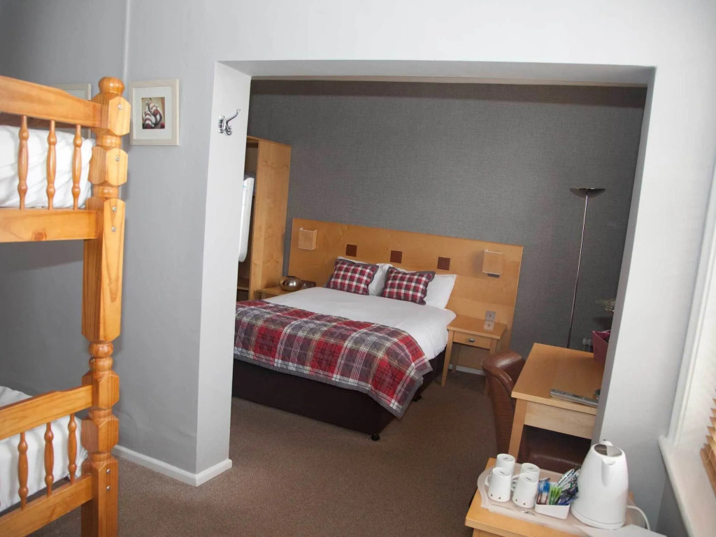 The Warwick Arms Hotel - The Coaching Inn Group