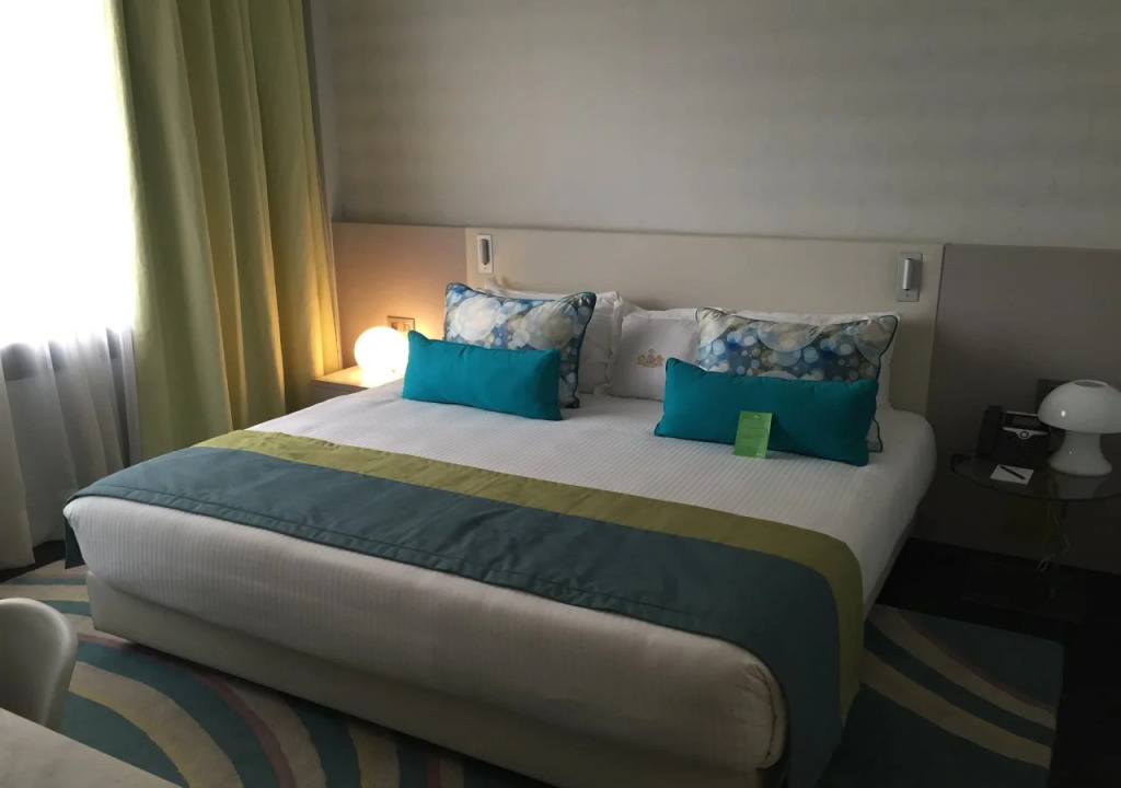 Le Bristol Hotel