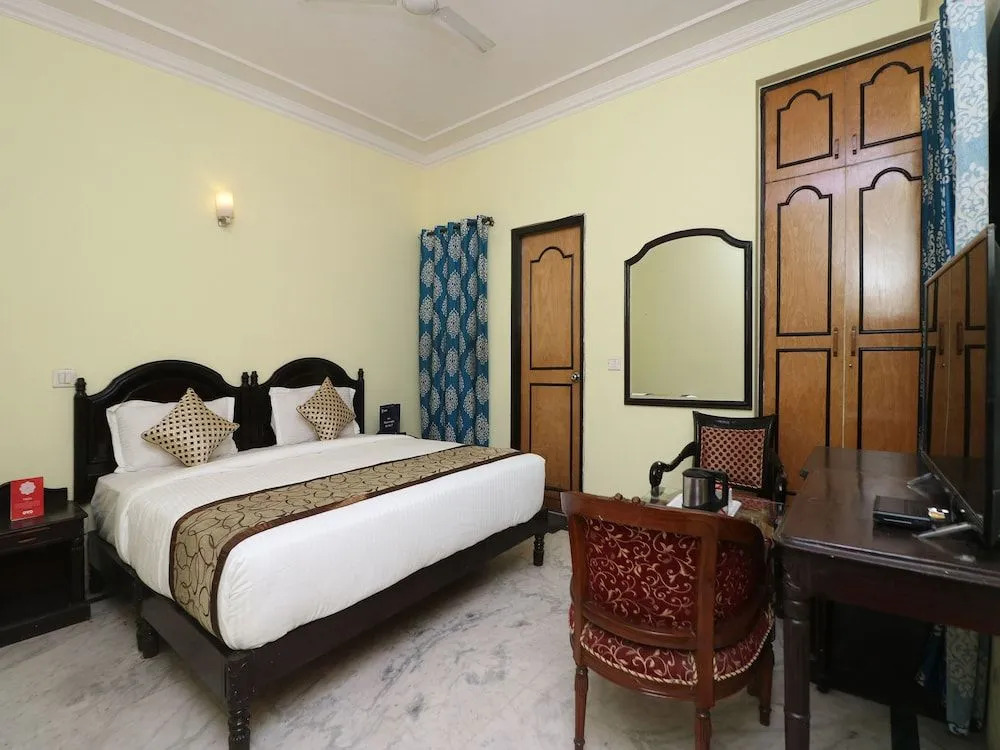 OYO 12311 Hotel Annus Holidays