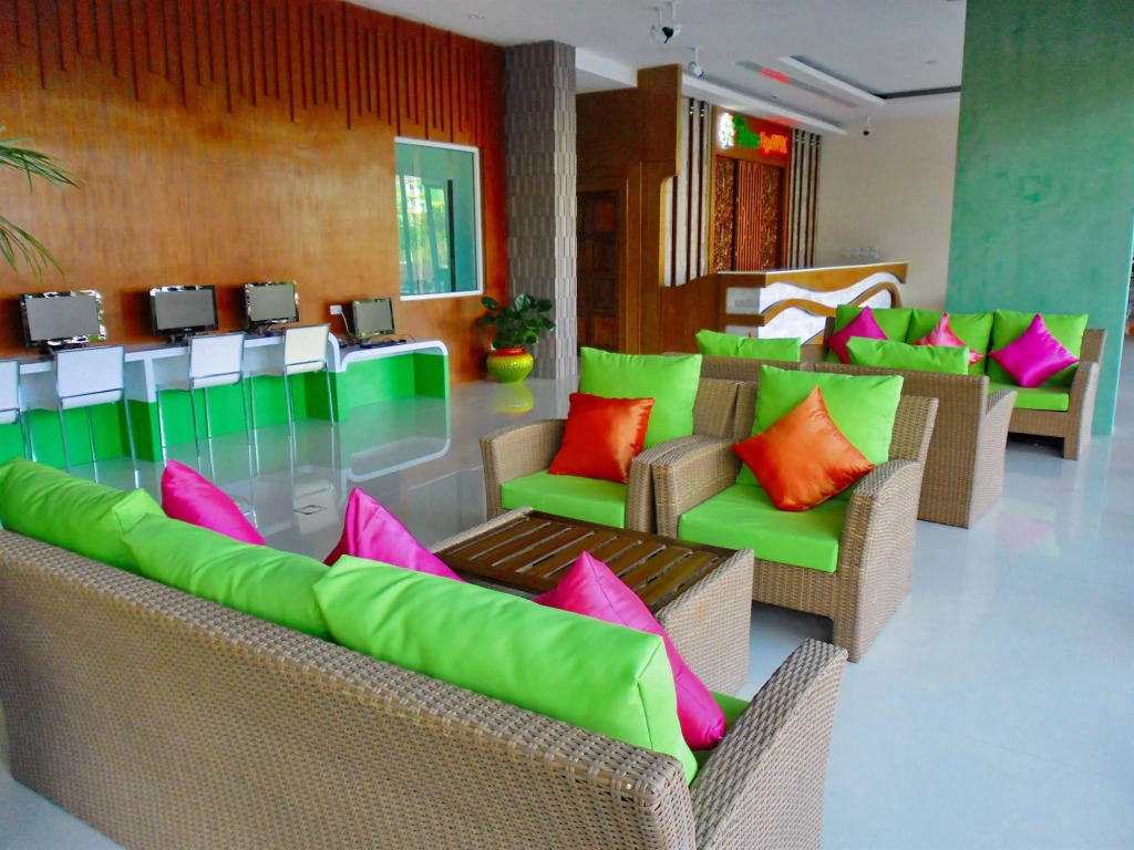 Zephyr Grand Hotel