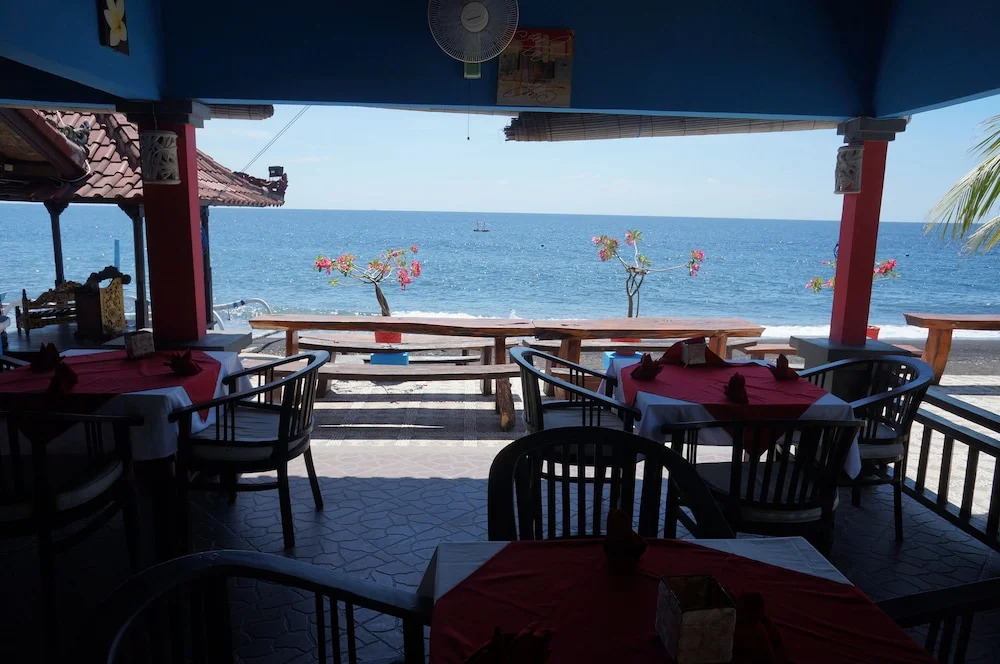 Arya Amed Beach Resort and Dive Center