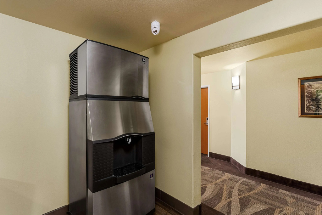 Best Western Rose Quartz Inn