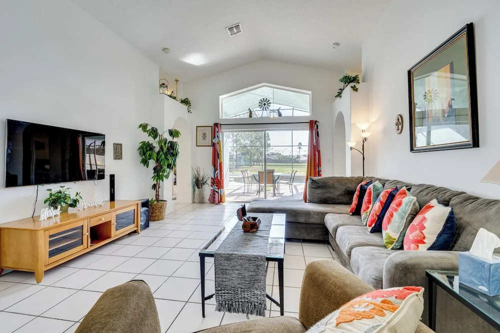4 Mi to Disney: Home w/ Heated Pool in Kissimmee!