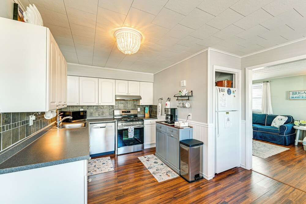 Tranquil Beach Haven in Family-friendly Brigantine