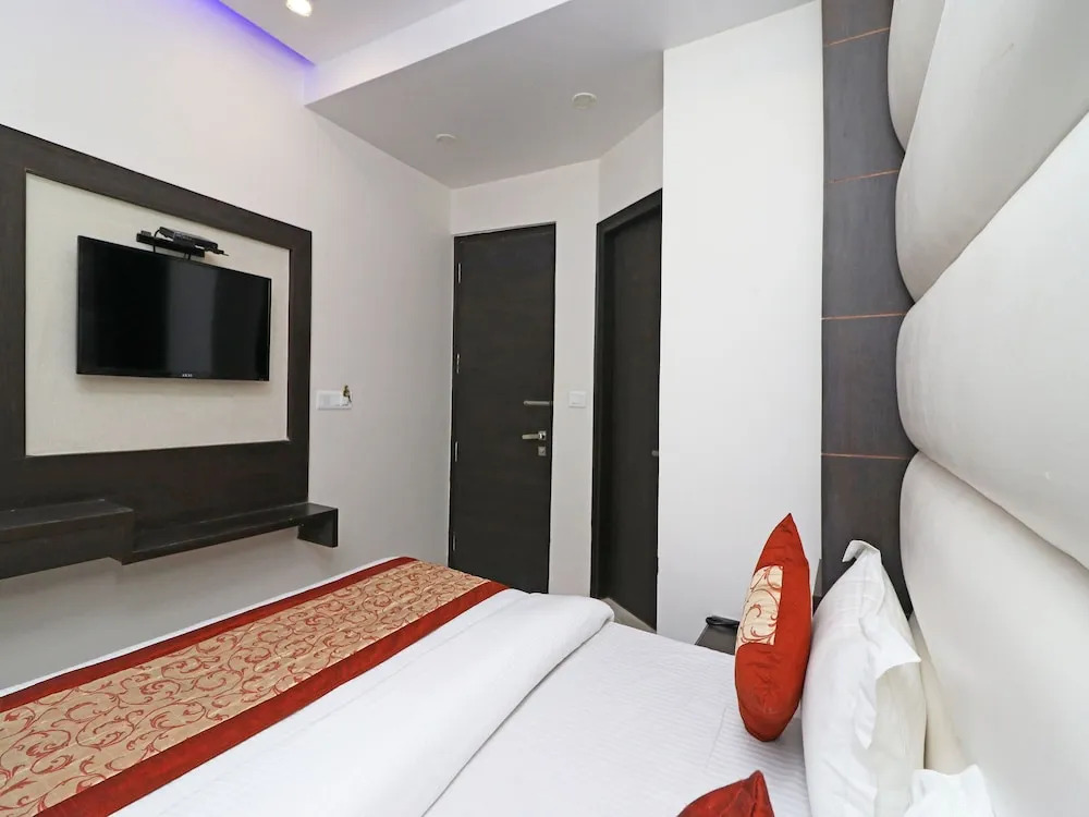 Aman Guest House