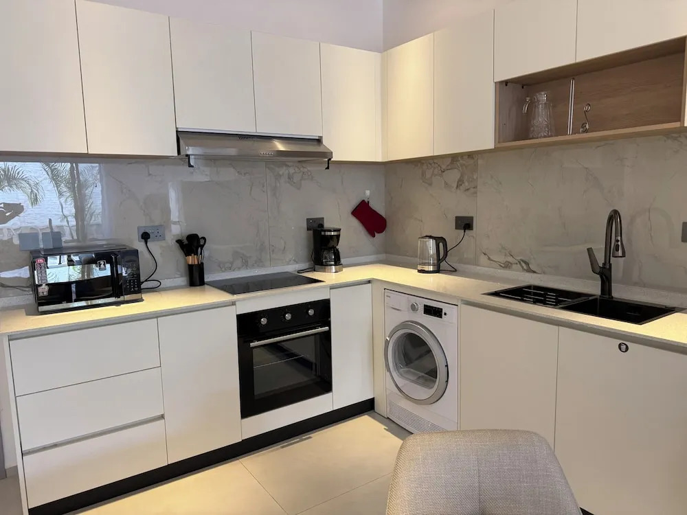 Omica 1 Residence