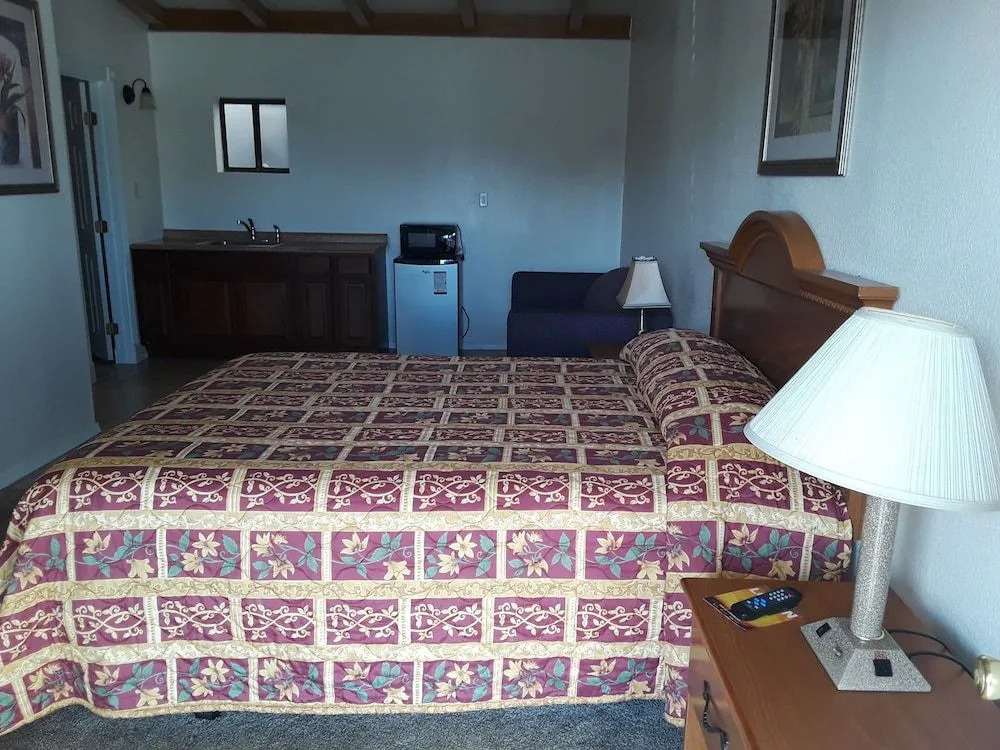 BUTTERFIELD STAGE MOTEL