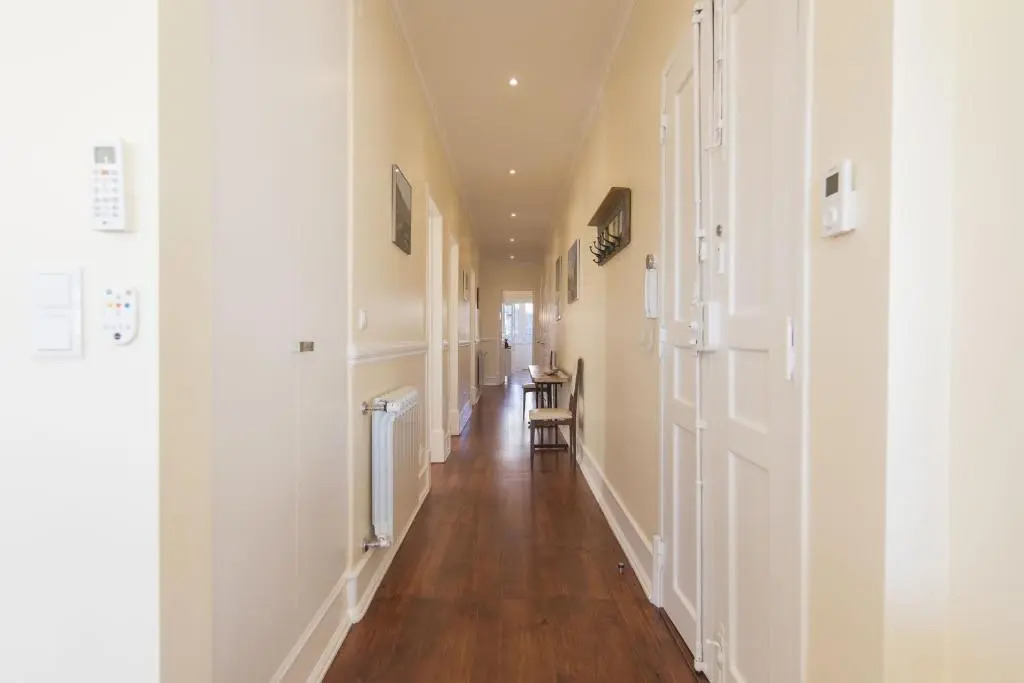 Spacious 4bdr River View