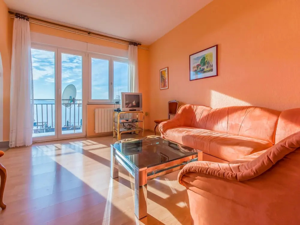 Apartment Dado