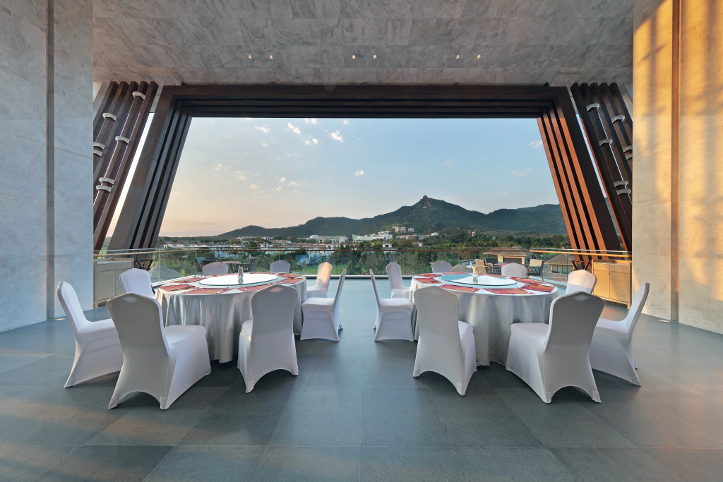 Holiday Inn Resort Qionghai Guantang by IHG