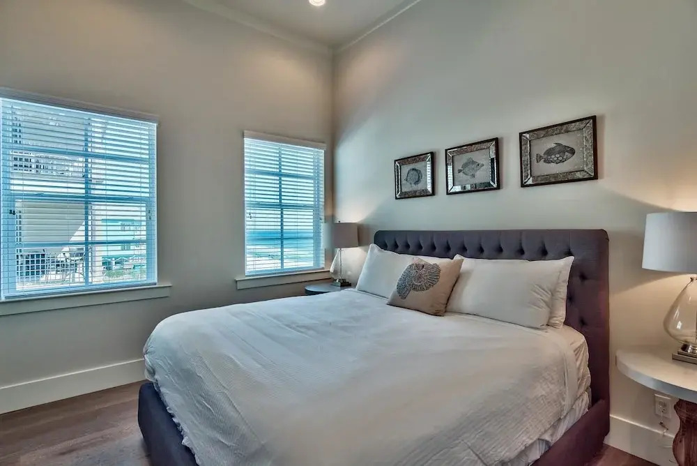 The Pelagic Blue 7 Bedroom Holiday Home by Five Star Properties
