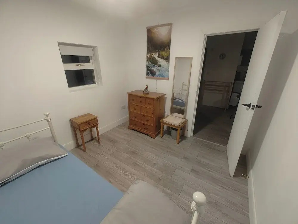 Southall - Sleeps 3 & Great Transport Links