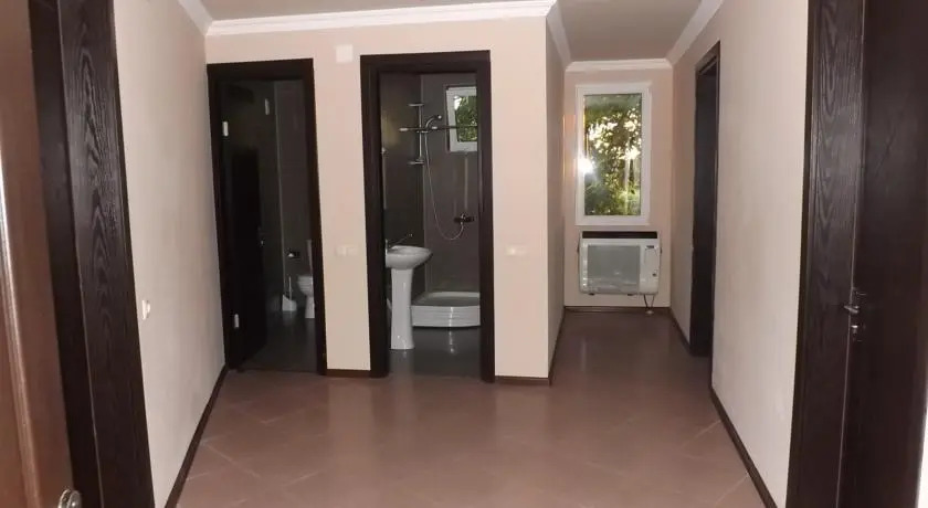 Guesthouse on Queen Tamar 23