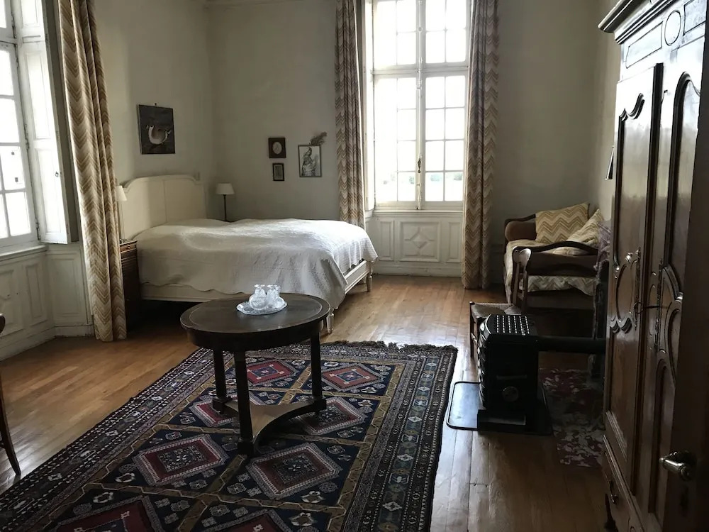 Château de Joyeux - Chambres D'hôtes