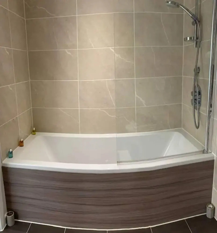 Stylish and Chic 1 Bedroom Apartment in Canning Town