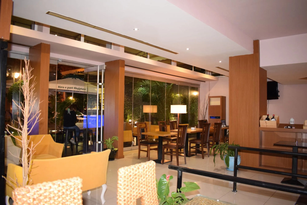 Royal Vila Hotel