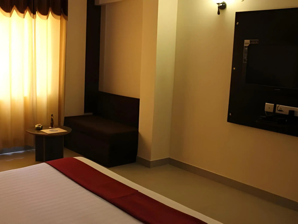 Hotel Savi Regency