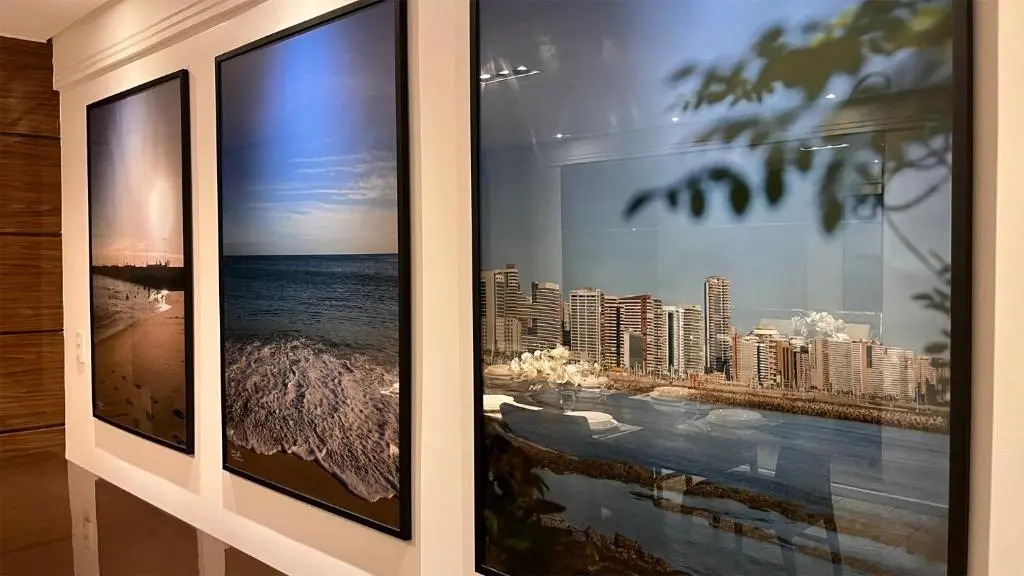 Luxuosa cobertura de 380m² a 850m da Av Beira Mar