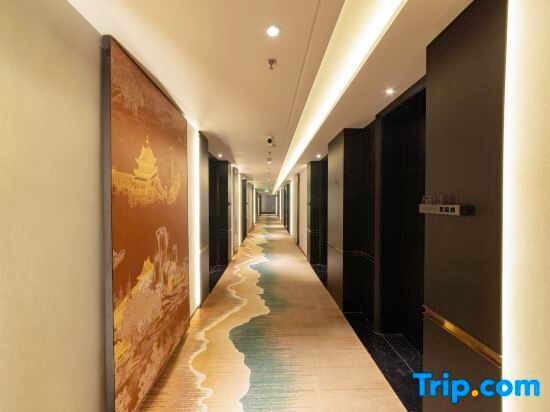 Mehood LESTIE (Wuhan Jiangxia Living Room Metro Station Aeon Mall Branch)