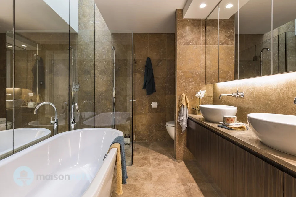 3BR Sydney Harbourside Home/Rooftop Pool & Parking