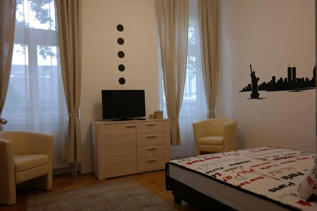 Mester Apartment I.