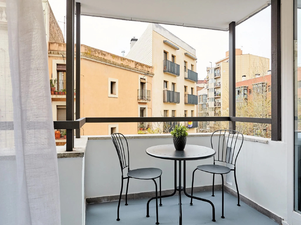 UD - MA31 Suite with terrace (1BR) 3A - MID TERMS RENTALS
