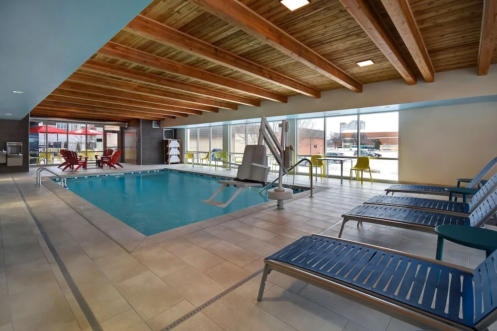 Home2 Suites Wichita Downtown Delano, Ks