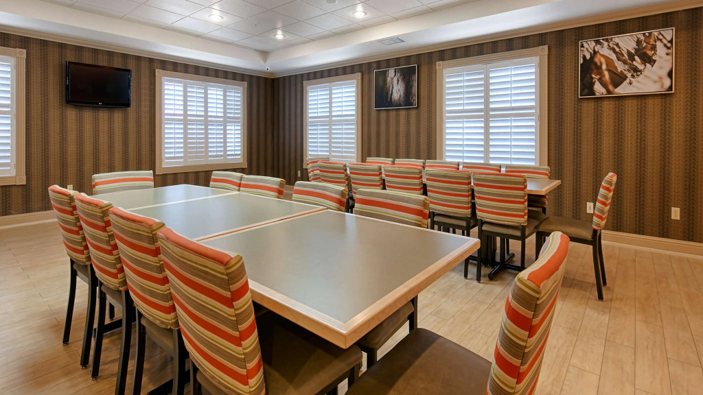Best Western Plus Rama Inn & Suites