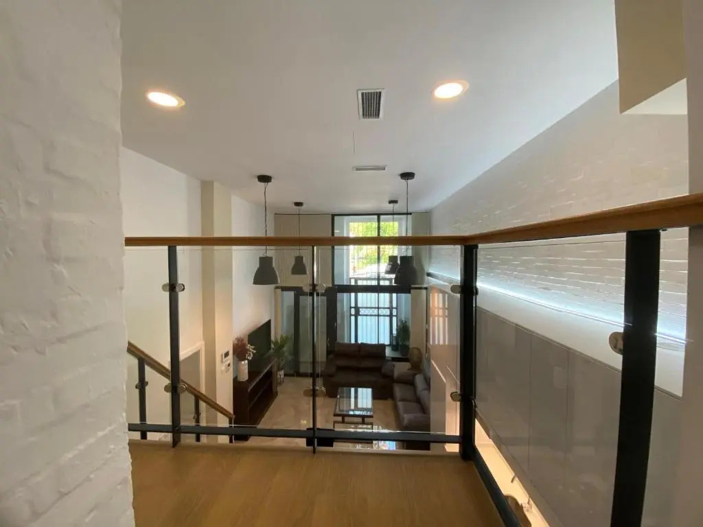 Tr3 aparcamiento incluido familias loft almirante