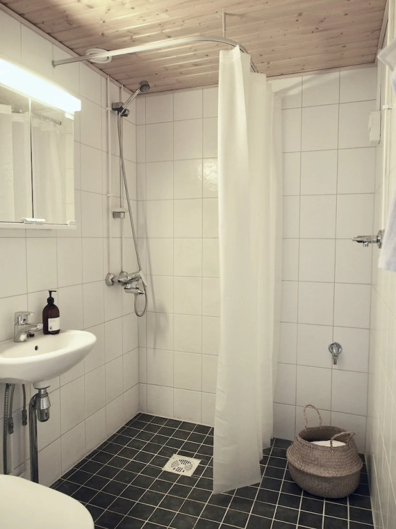 2ndhomes Station Apartment