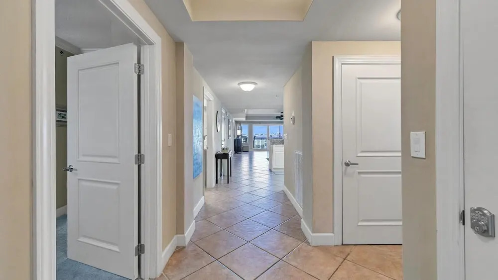 Harbor Landing 203b