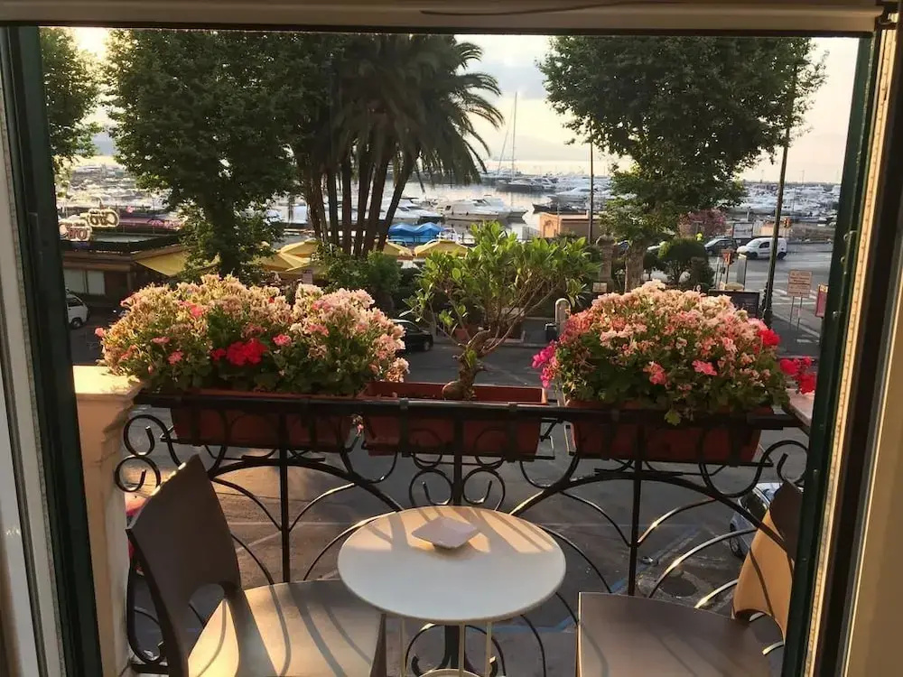 MergellinaResort