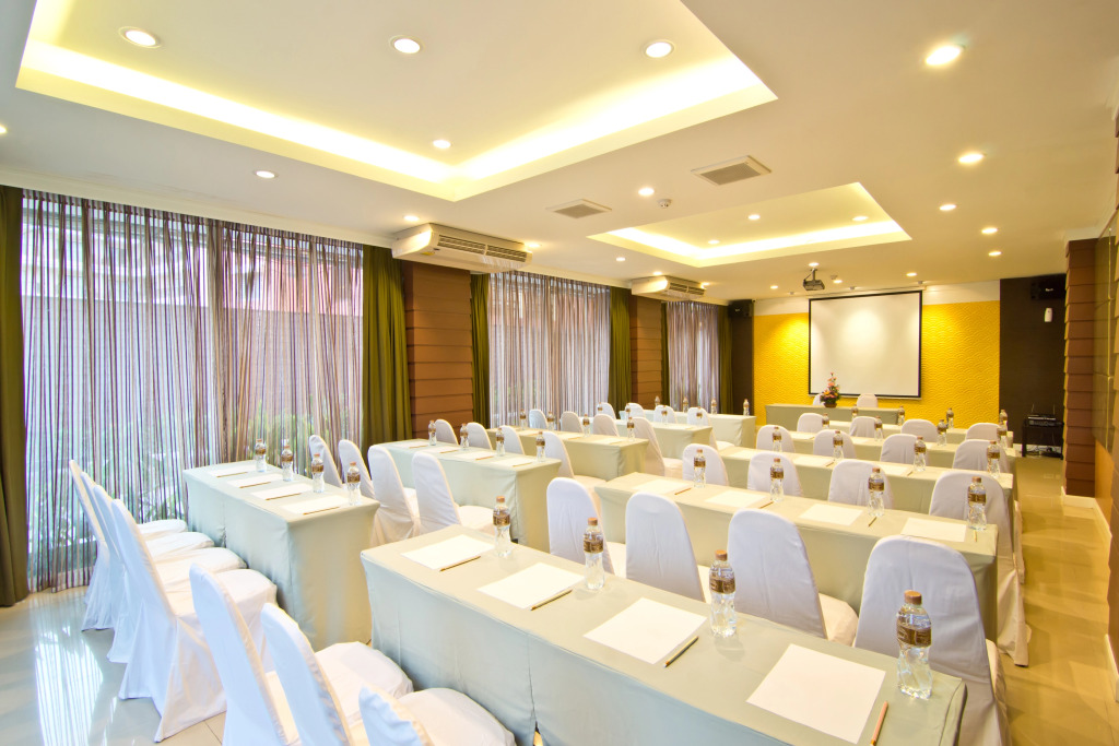 Отель Golden Sea Pattaya Hotel