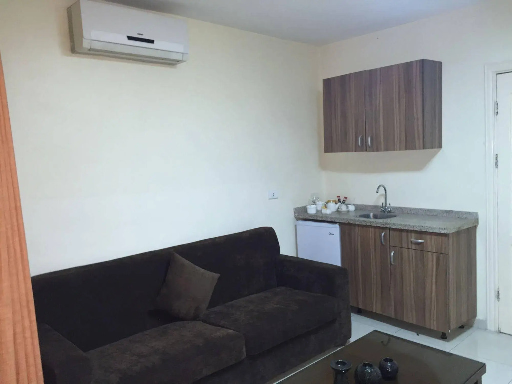 Zaina Plaza Hotel