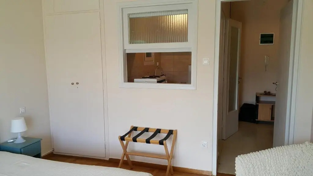Seaview Studio Flat in Central Halkis