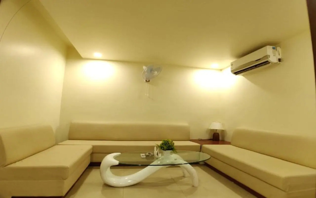 Hotel Jalsa Bhopal