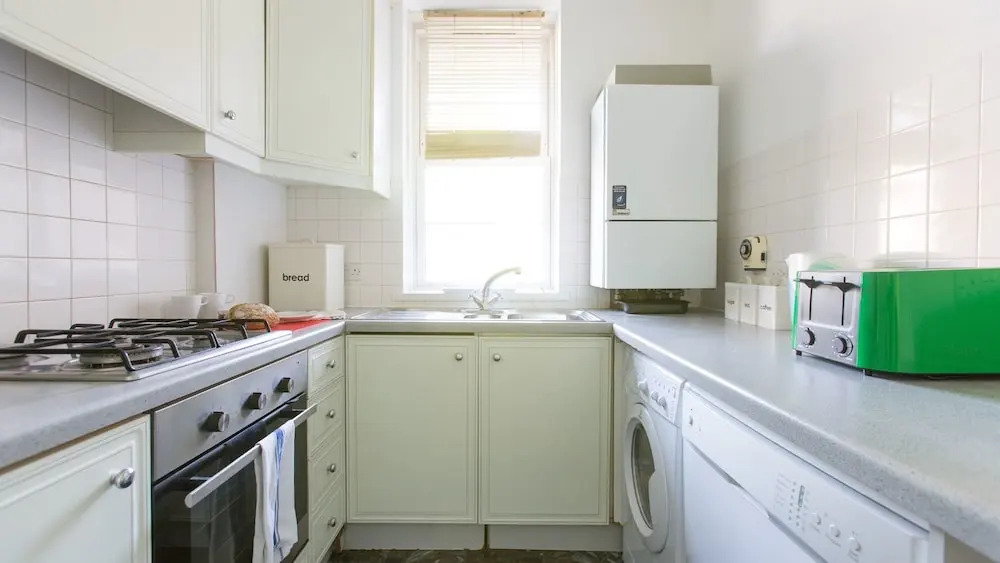 Bright 2BR Flat in St. Katharine's Docks