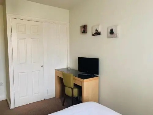 Feildens Arms Hotel