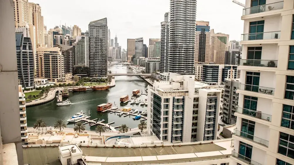 Spacious Apartment in Marina Dubai