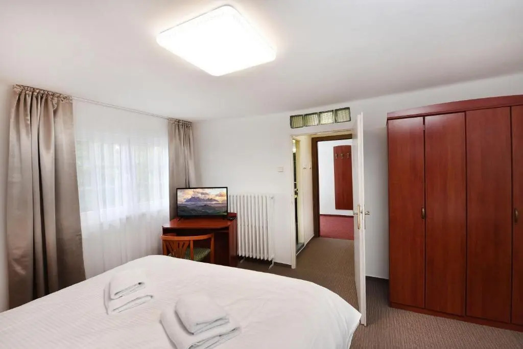 APLEND Hotel Lujza Major