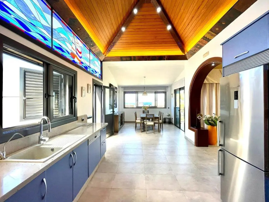 Villa Roja BBQ Piscina Privada en Tenerife Sur