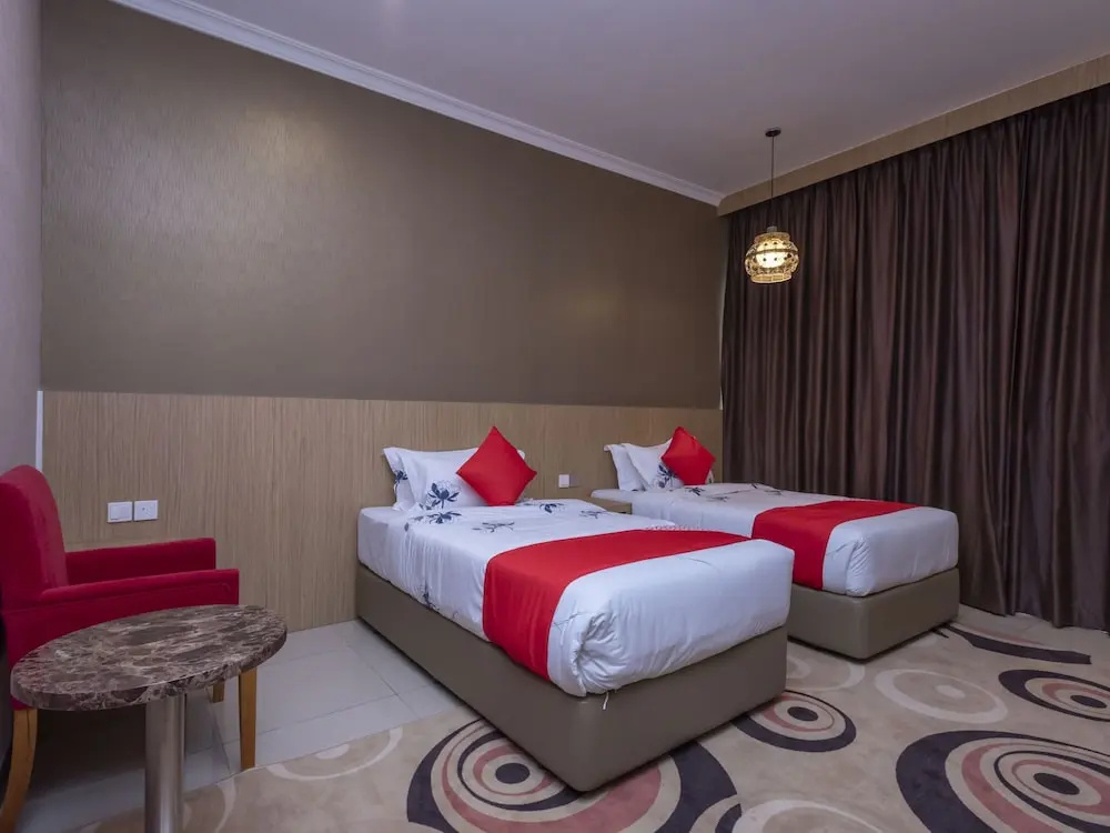 Hotel Holmes Gp