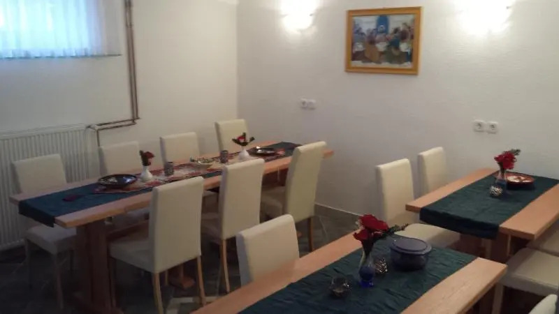Mamas House 7min from Airport