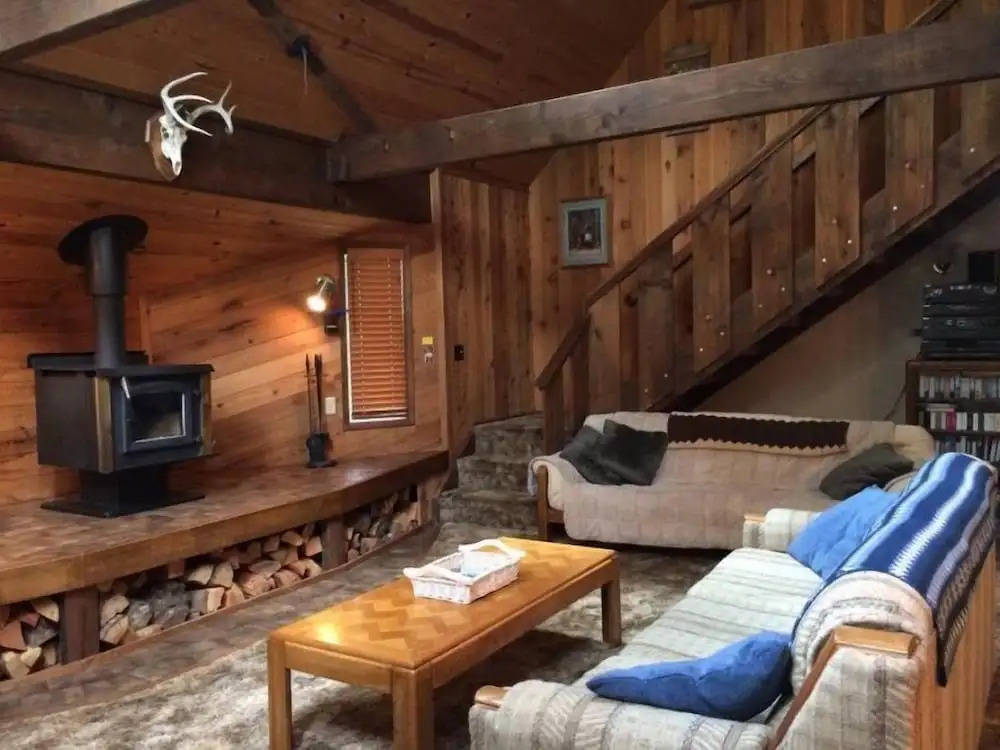 Lake Creek Cabin