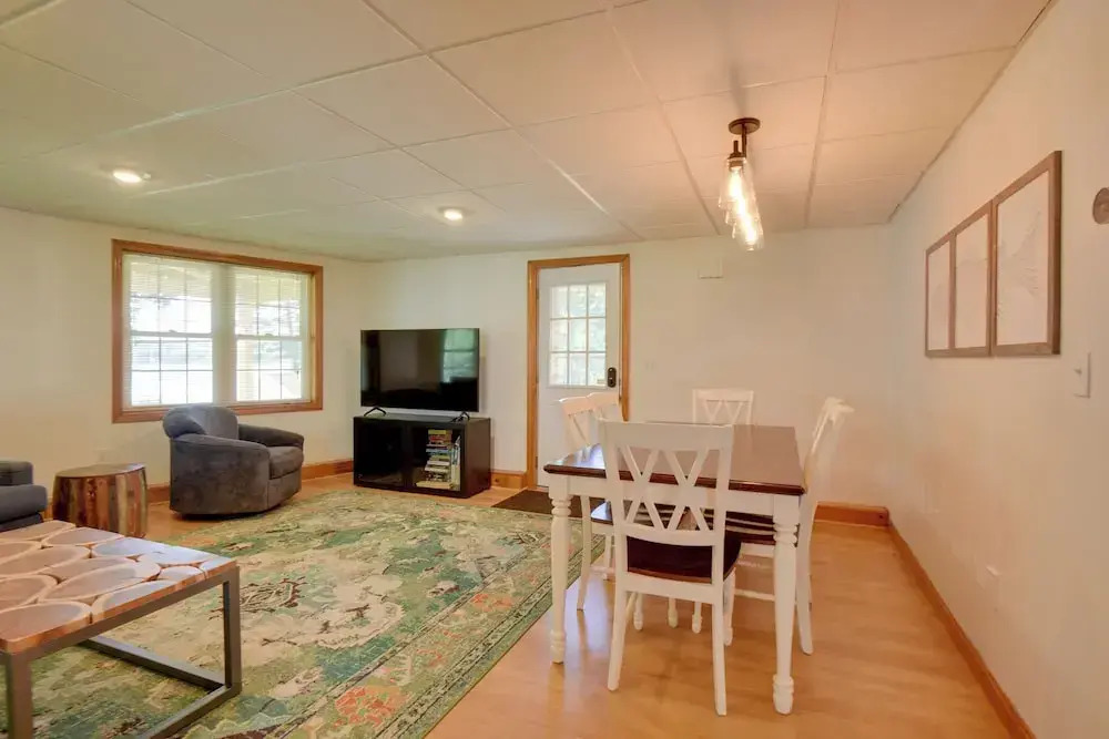 Walk to Lake Winnisquam Access: Cozy Retreat