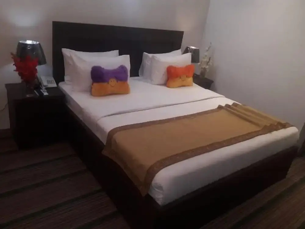 Diamond Hotel