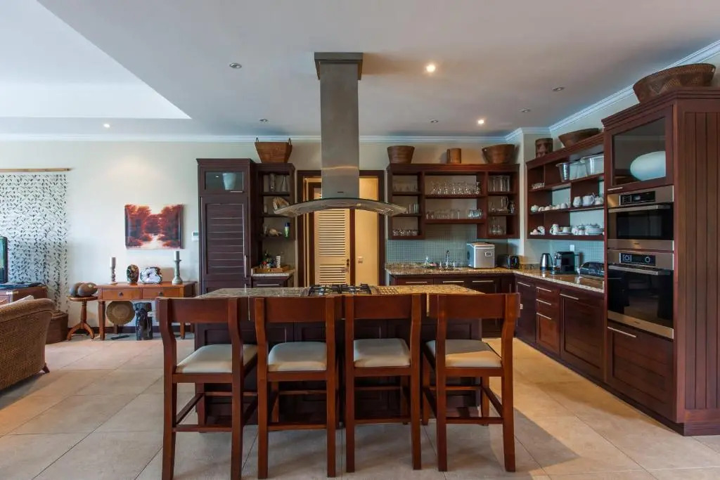 PRIVATE SEA VIEW VILLA Eden Island