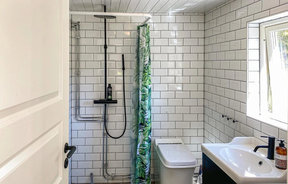 Beautiful Home in Fjällbacka With Wifi and 3 Bedrooms