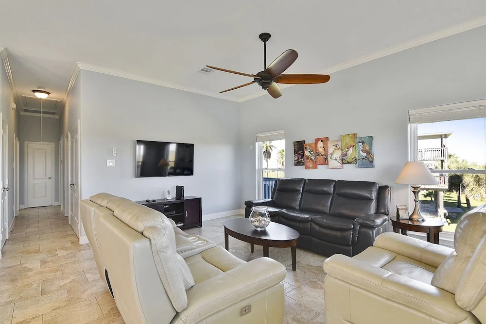 Serenity 3921 - 3 Br Home